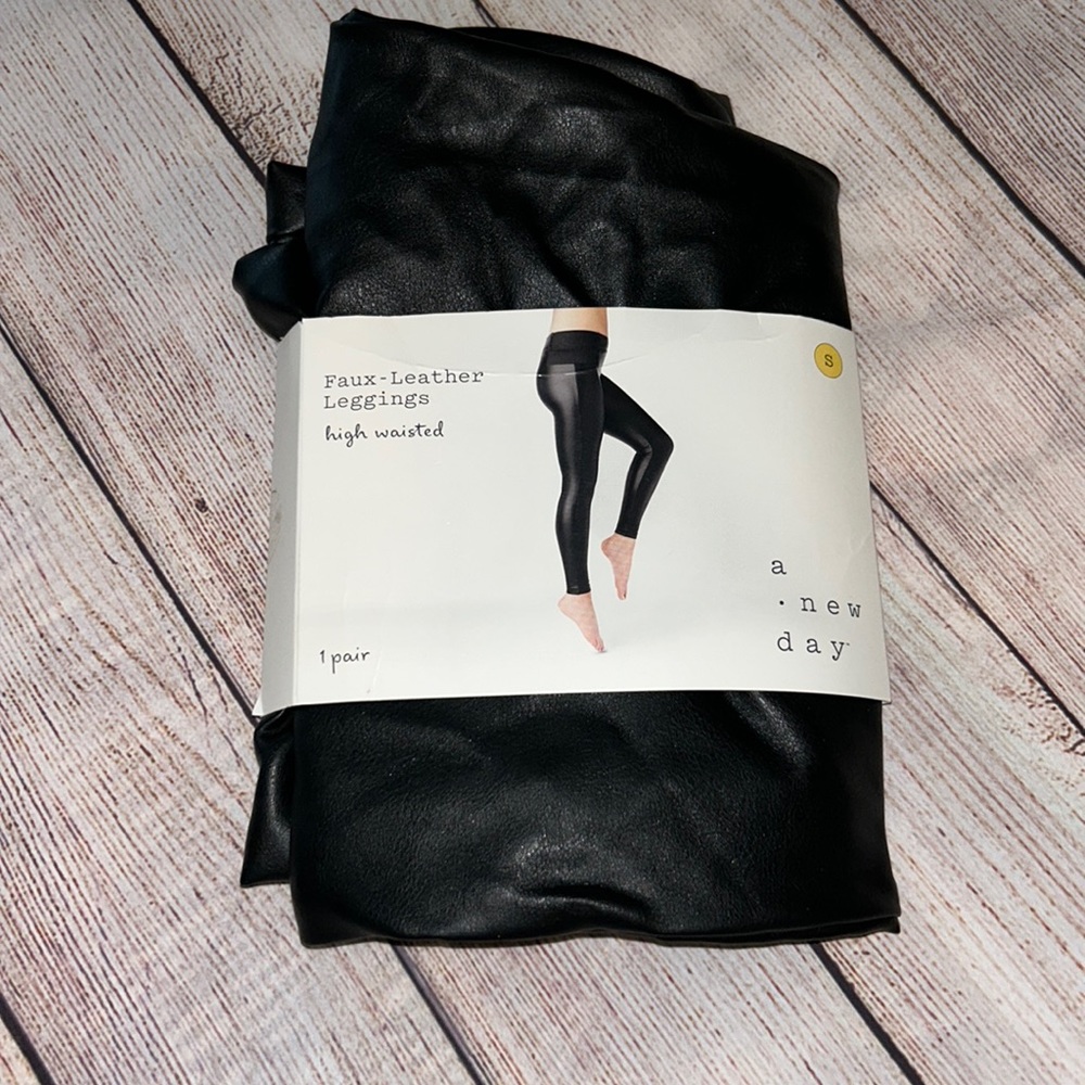Women’s Faux-Leather Leggings